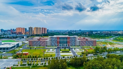 電子科技大學成都學院什邡校區正式啟用，助力區域科技創新發展